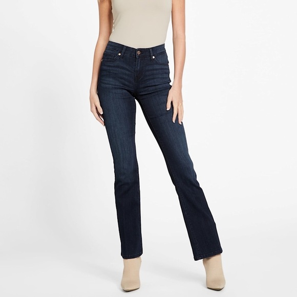 Guess Mid Rise Bootcut - Picture 2 of 7